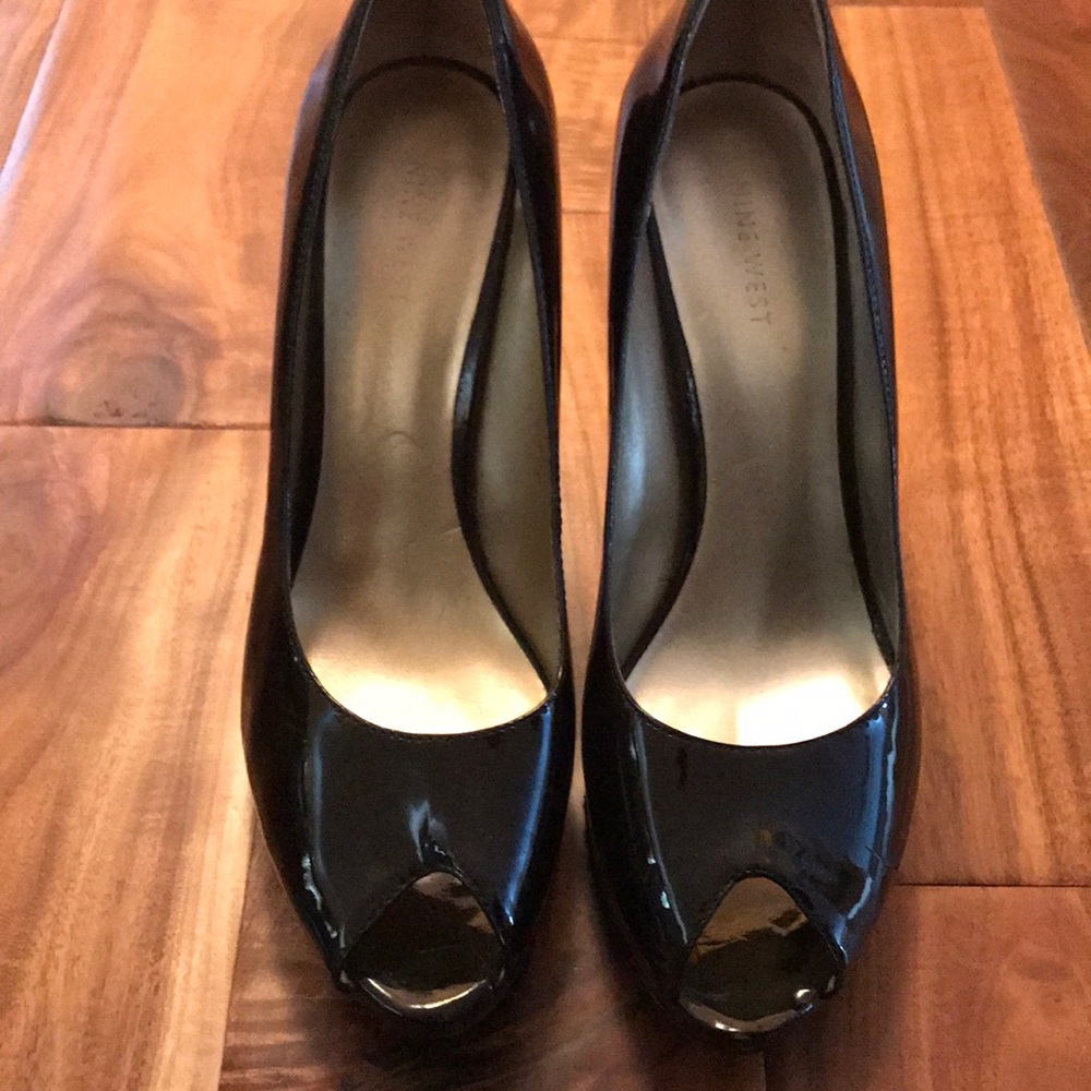 NINE WEST black peep toe pumps, size 9 1/2